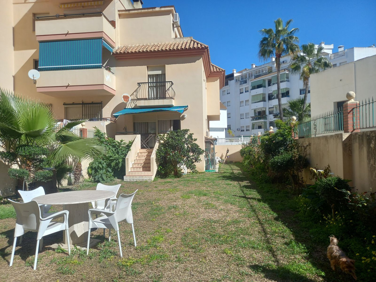 Semi-Vrijstaande Villa in Estepona-3