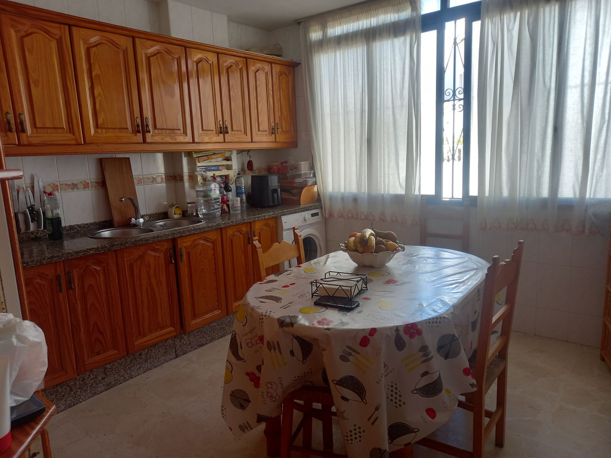 Semi-Vrijstaande Villa in Estepona-8