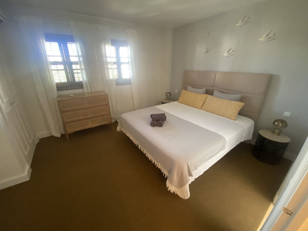 Huis te koop in Estepona | 2 slaapkamers H5018665