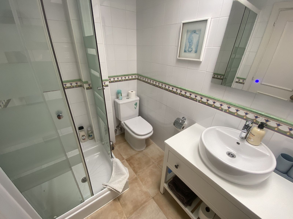 Huis te koop in Estepona | 2 slaapkamers H5018665
