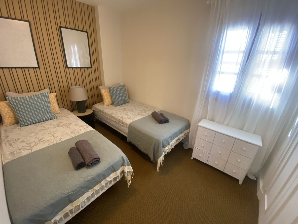 Huis te koop in Estepona | 2 slaapkamers H5018665