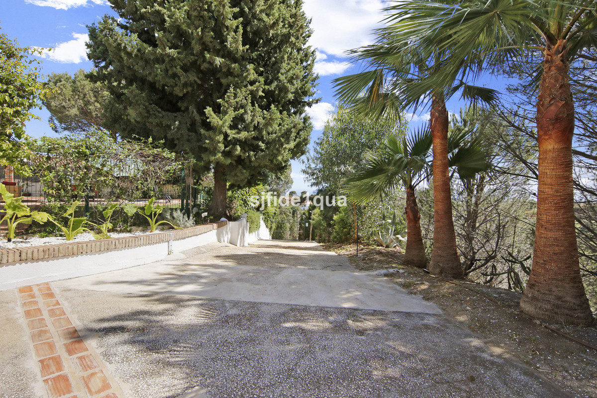 Huis te koop in Estepona | 4 slaapkamers H5042317