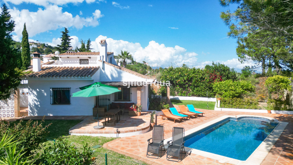 Huis te koop in Estepona | 4 slaapkamers H5042317
