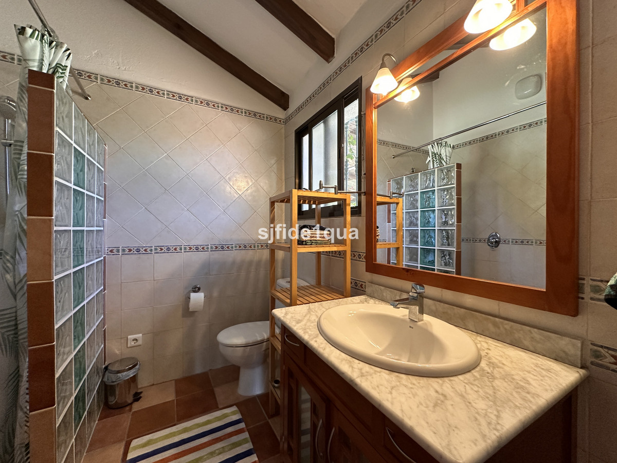 Huis te koop in Estepona | 4 slaapkamers H5042317