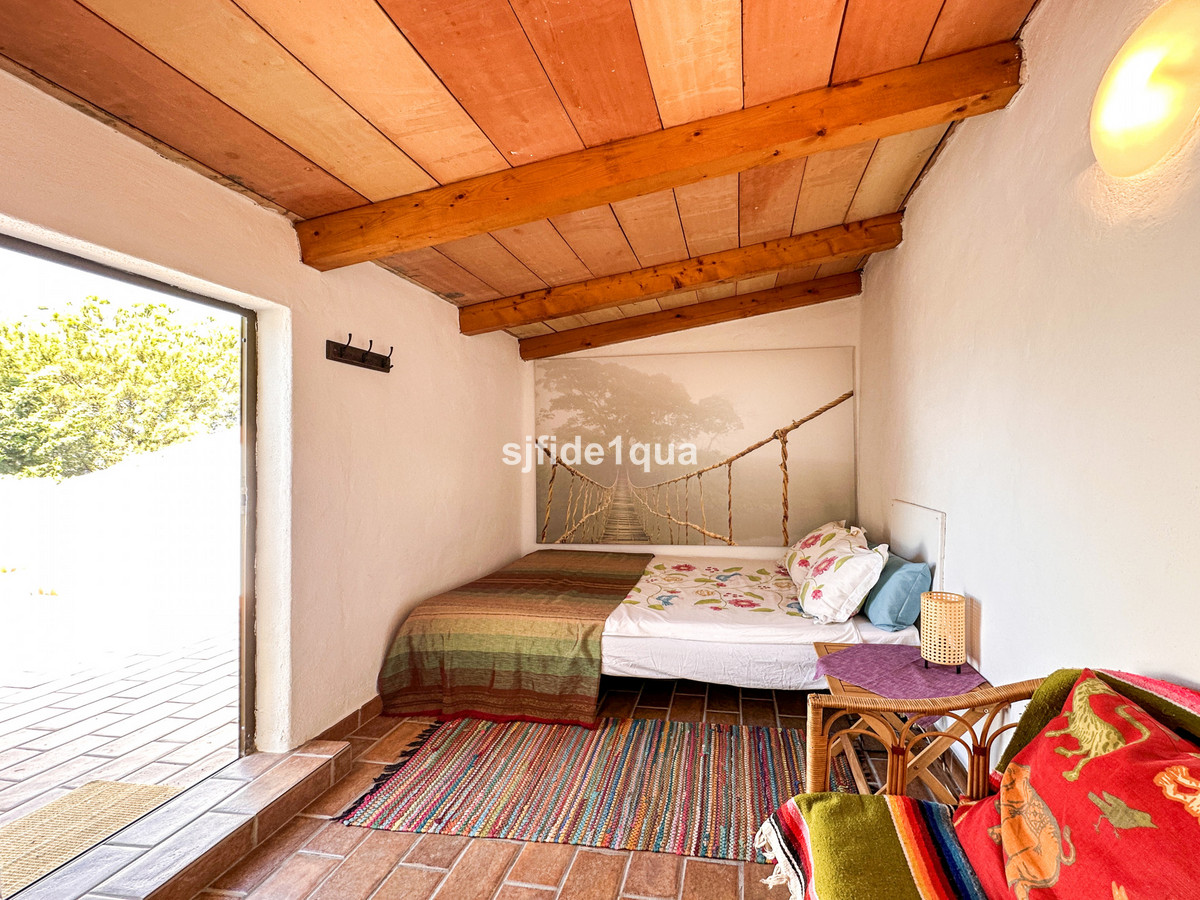 Huis te koop in Estepona | 4 slaapkamers H5042317