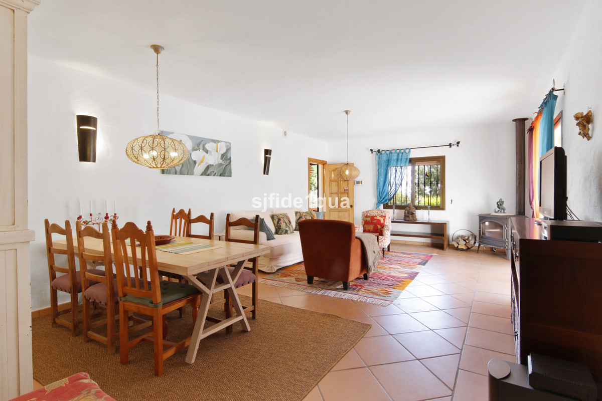 Huis te koop in Estepona | 4 slaapkamers H5042317