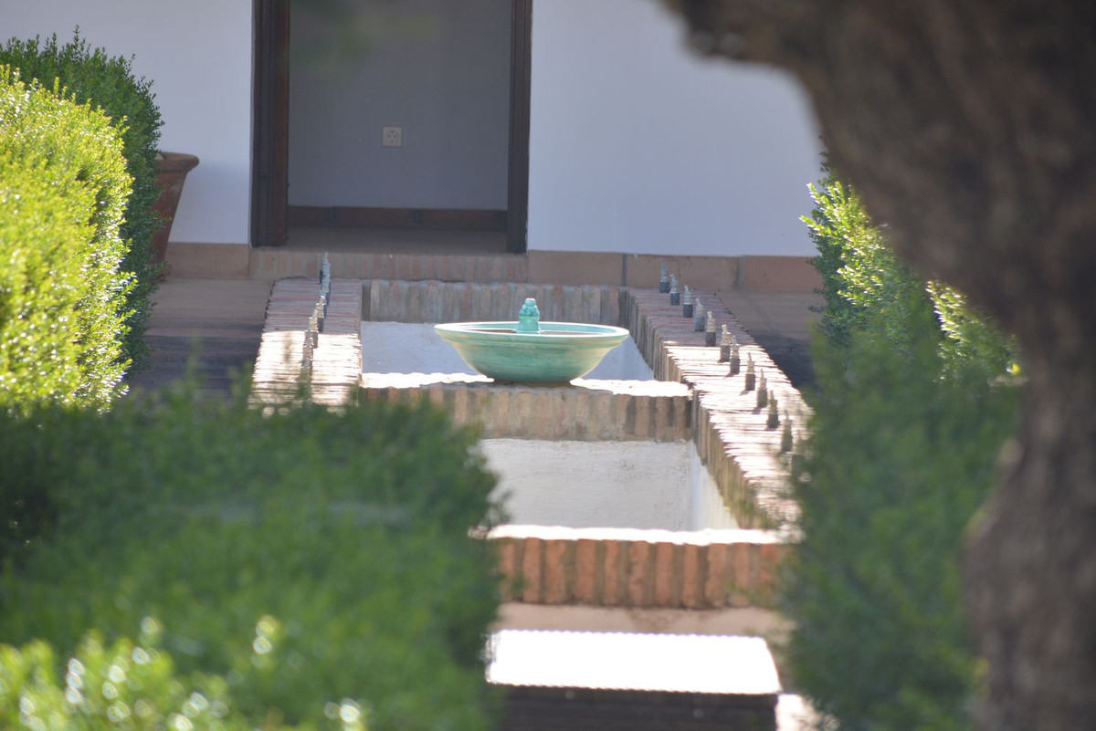 Finca - Cortijo te koop in Estepona | 7 slaapkamers H5053213