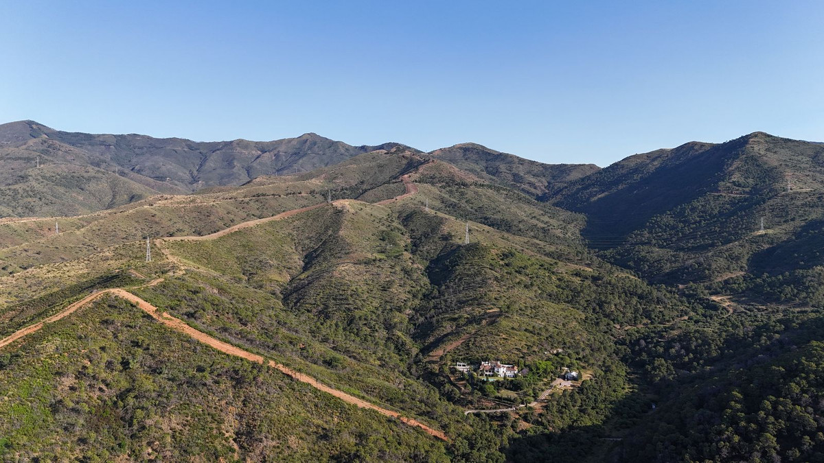 Finca - Cortijo te koop in Estepona | 7 slaapkamers H5053213