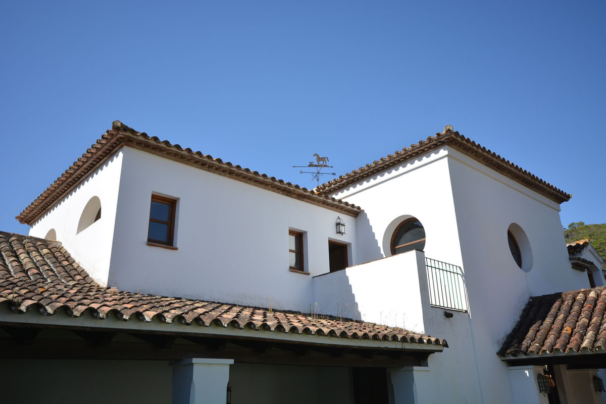 Finca - Cortijo te koop in Estepona | 7 slaapkamers H5053213