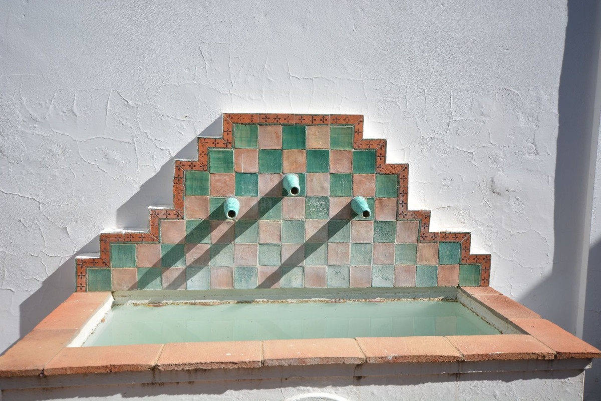 Finca - Cortijo te koop in Estepona | 7 slaapkamers H5053213