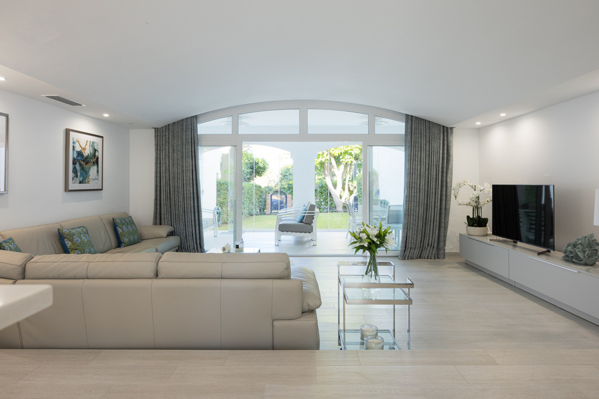 Huis te koop in Estepona | 3 slaapkamers H5055076