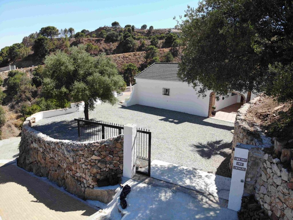Huis te koop in Estepona | 5 slaapkamers H5055223