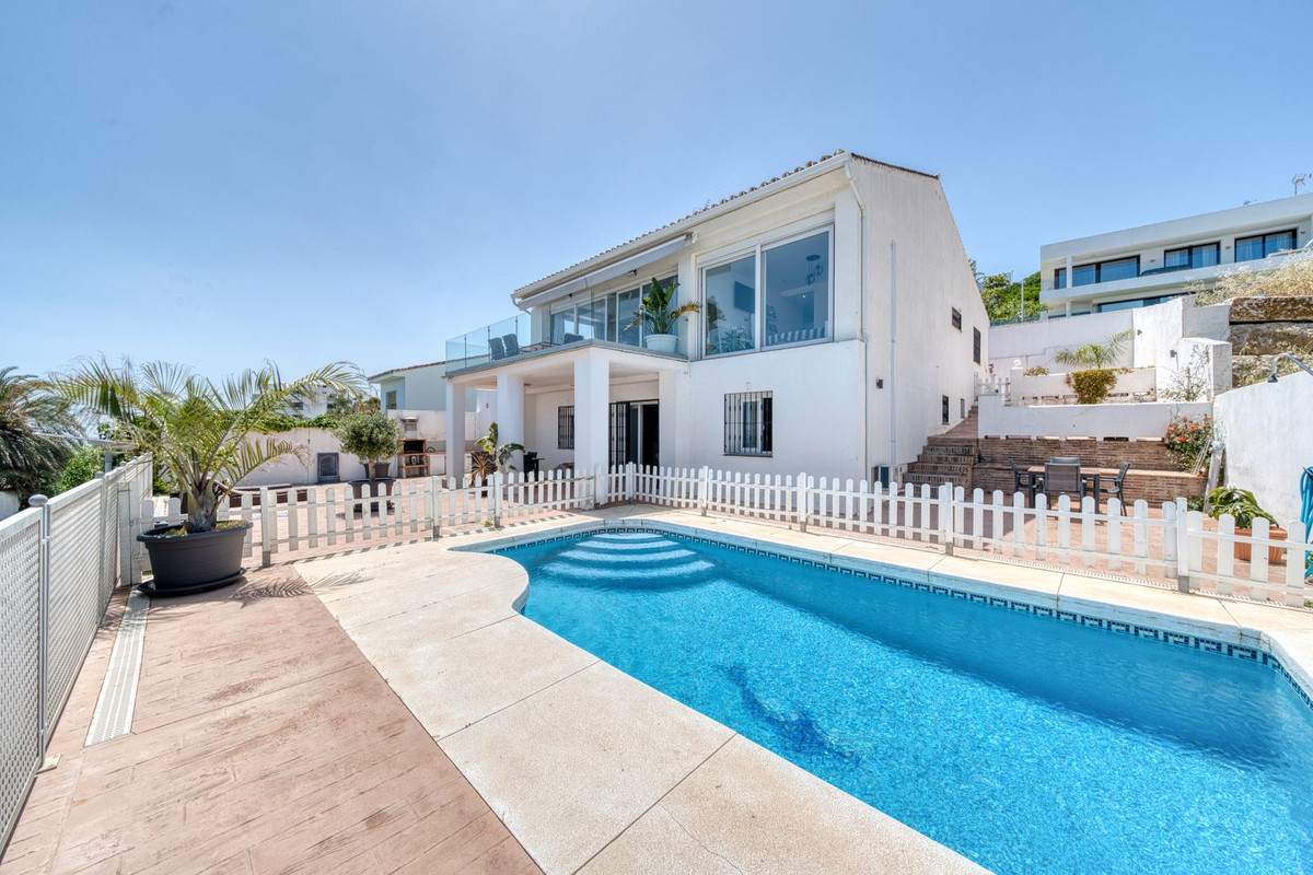 Huis te koop in Estepona | 5 slaapkamers H5055628