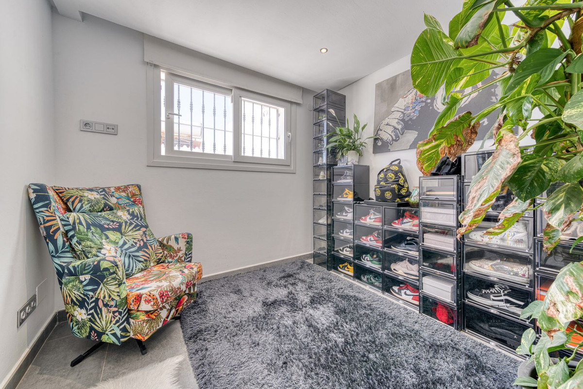 Huis te koop in Estepona | 5 slaapkamers H5055628