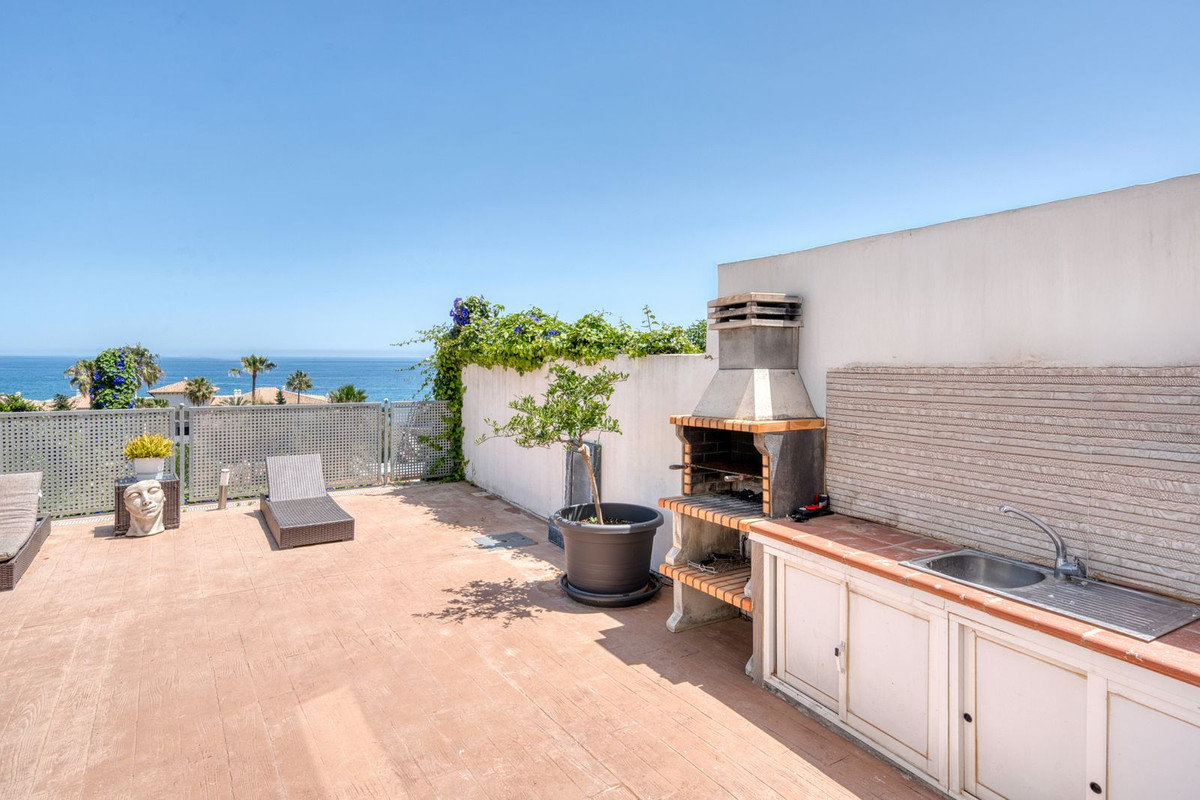 Huis te koop in Estepona | 5 slaapkamers H5055628