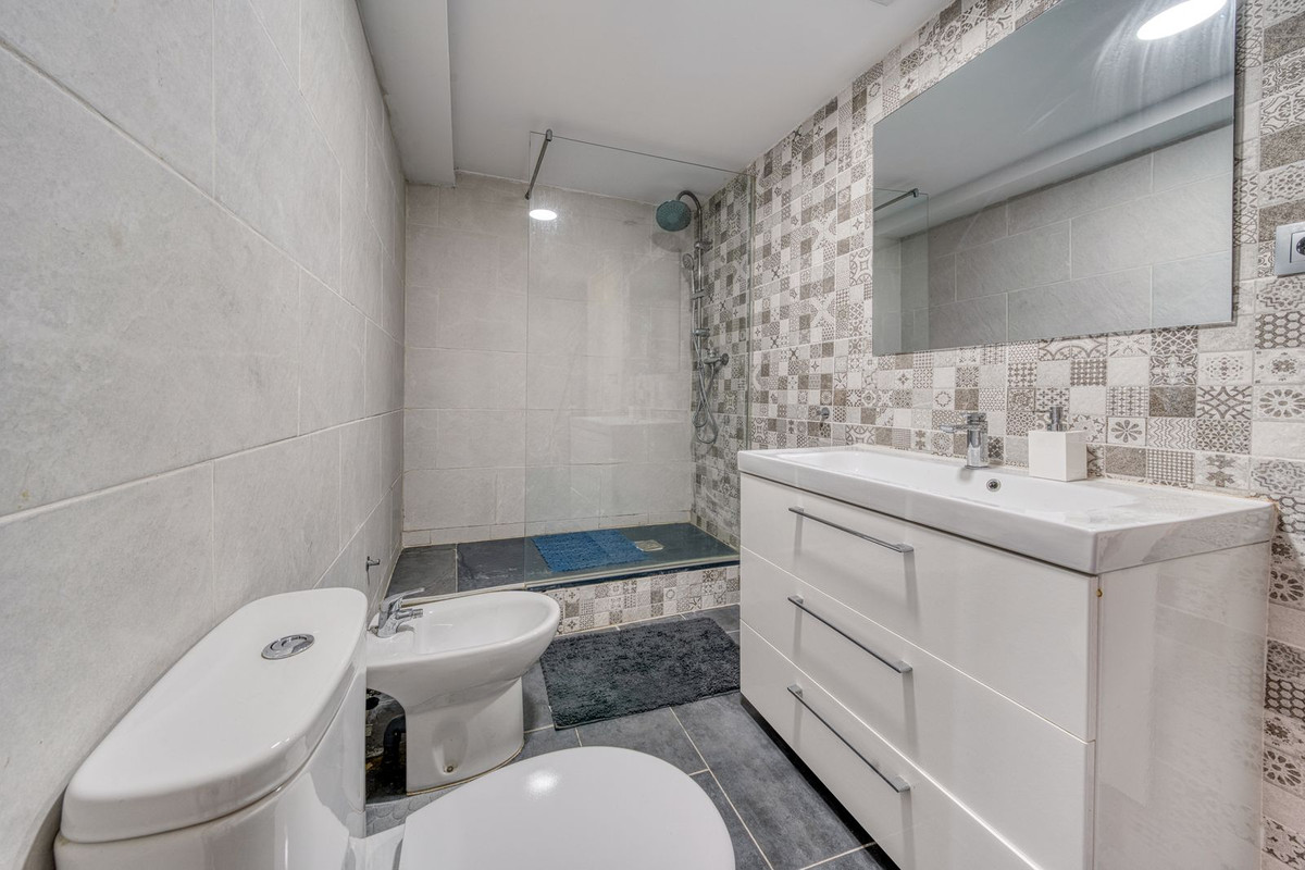 Huis te koop in Estepona | 5 slaapkamers H5055628