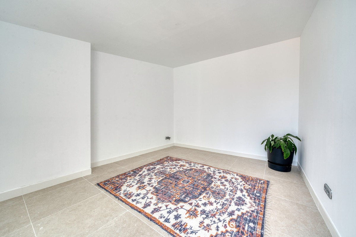 Huis te koop in Estepona | 5 slaapkamers H5055628
