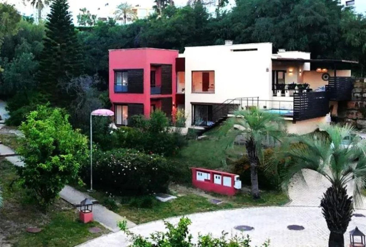 Huis te koop in Estepona | 4 slaapkamers H5057785