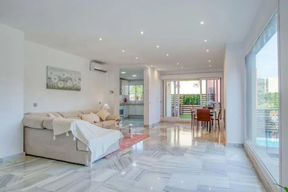 Huis te koop in Estepona | 4 slaapkamers H5057785