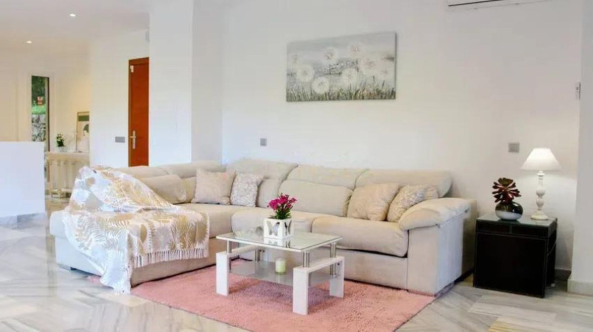 Huis te koop in Estepona | 4 slaapkamers H5057785