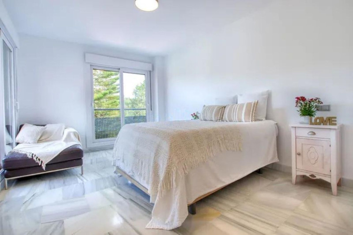 Huis te koop in Estepona | 4 slaapkamers H5057785