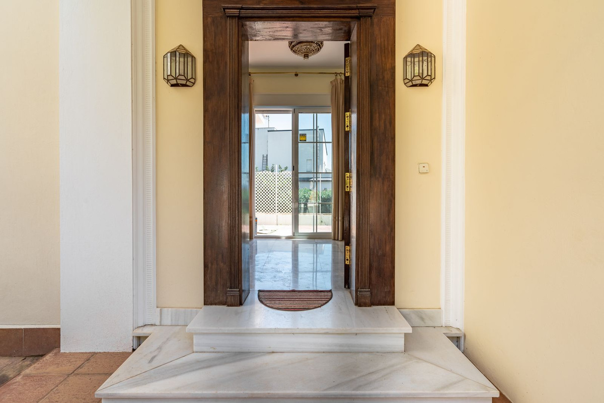 Huis te koop in Estepona | 5 slaapkamers H5058712