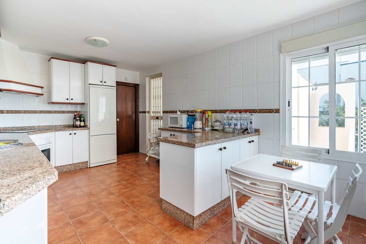 Huis te koop in Estepona | 5 slaapkamers H5058712