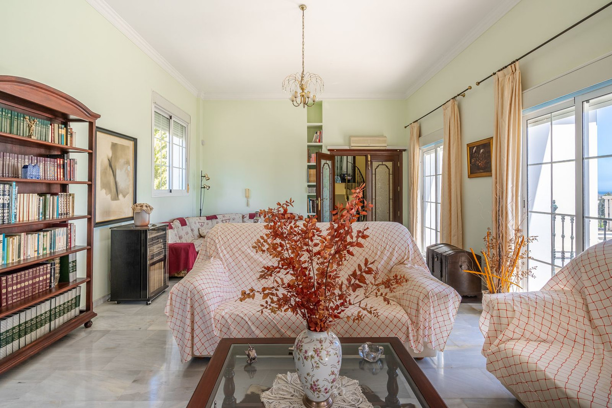Huis te koop in Estepona | 5 slaapkamers H5058712