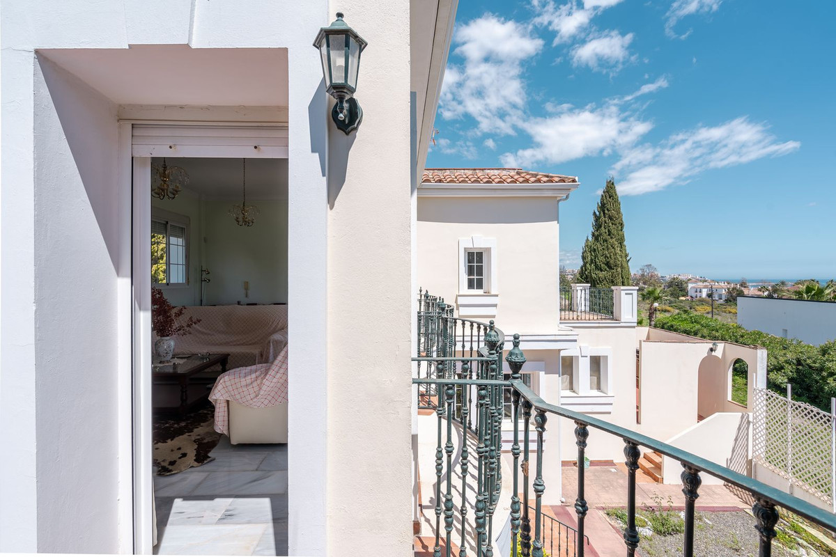 Huis te koop in Estepona | 5 slaapkamers H5058712