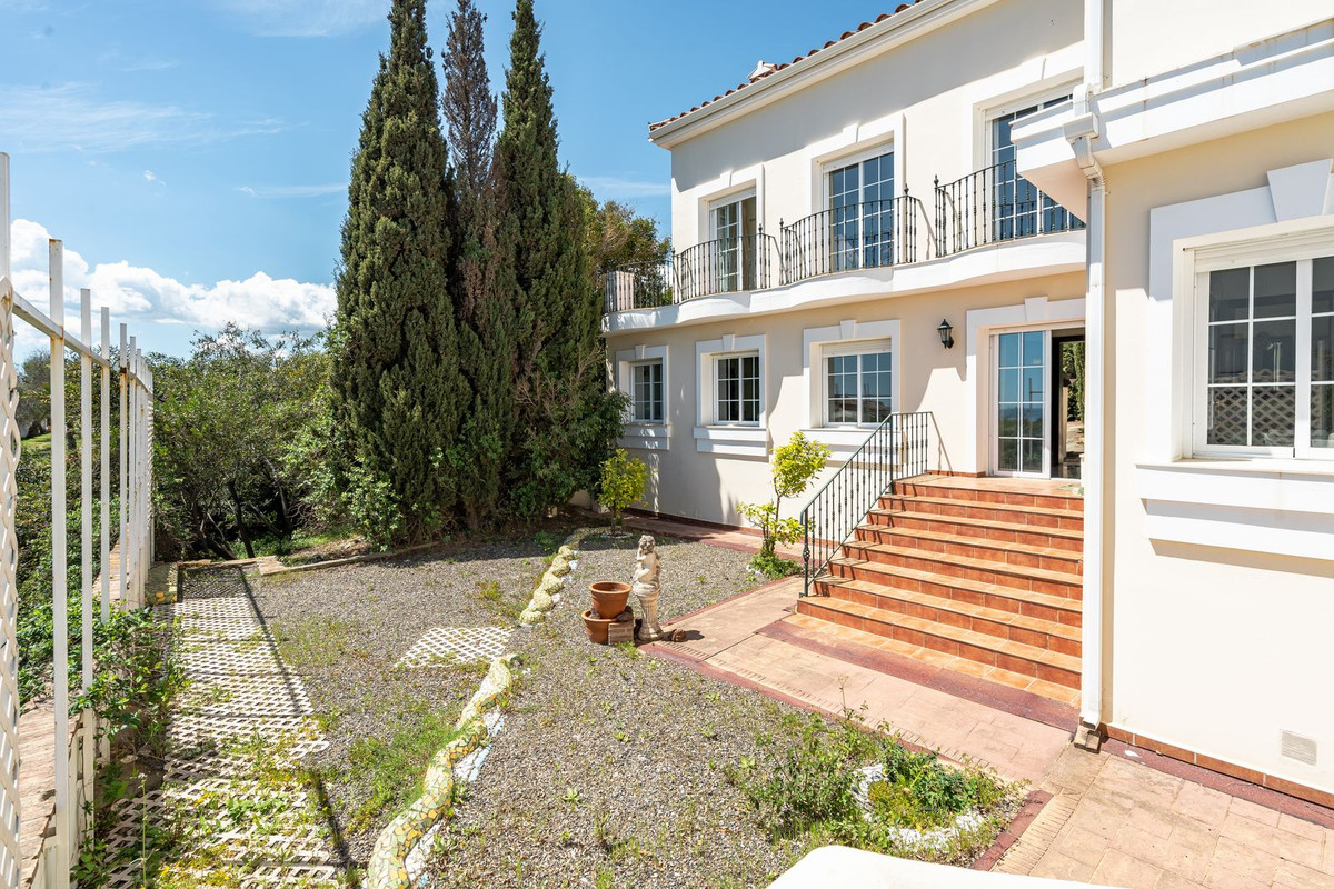 Huis te koop in Estepona | 5 slaapkamers H5058712