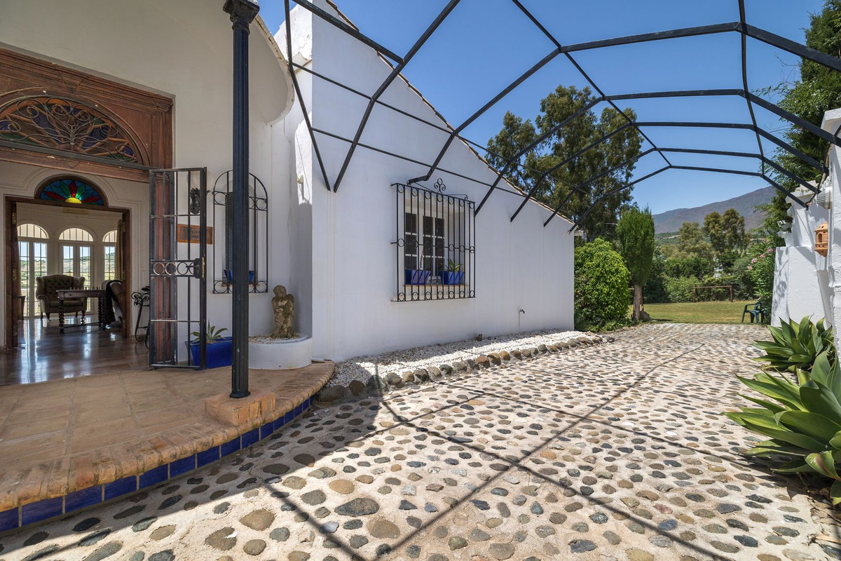 Huis te koop in Estepona | 6 slaapkamers H5061076
