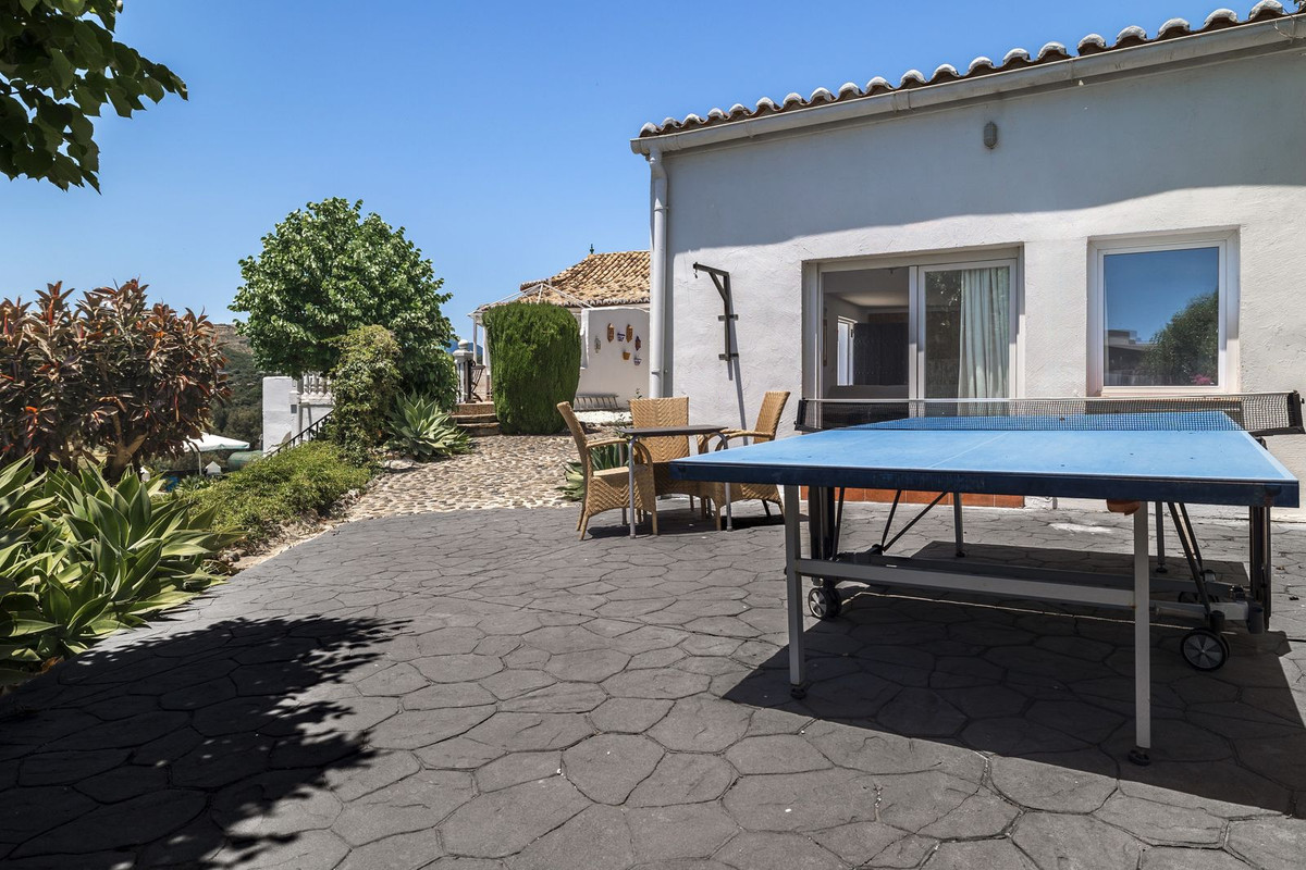 Huis te koop in Estepona | 6 slaapkamers H5061076