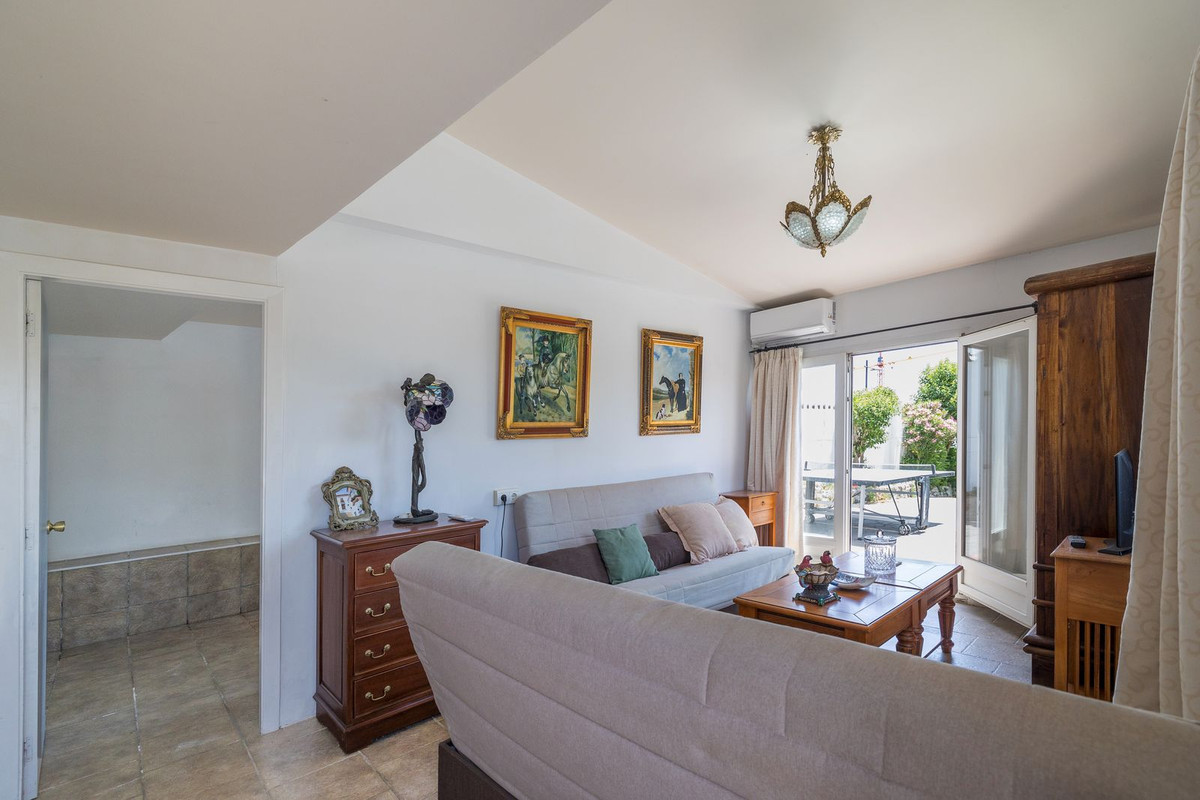 Huis te koop in Estepona | 6 slaapkamers H5061076