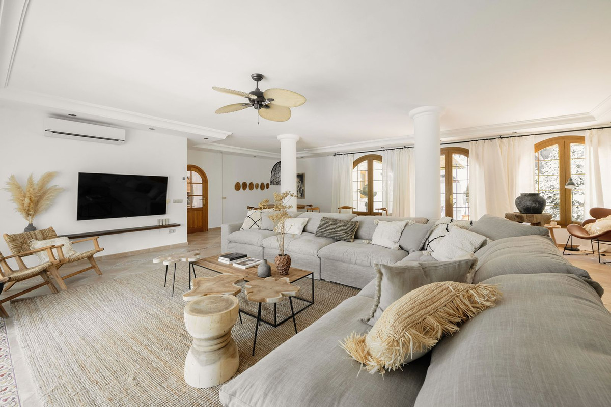 Huis te koop in Estepona | 5 slaapkamers H5061847