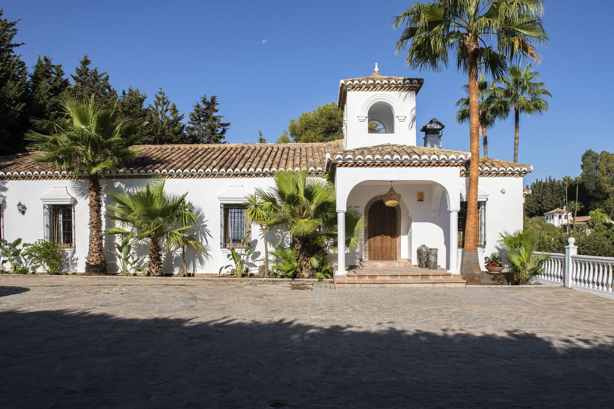 Huis te koop in Estepona | 5 slaapkamers H5061847