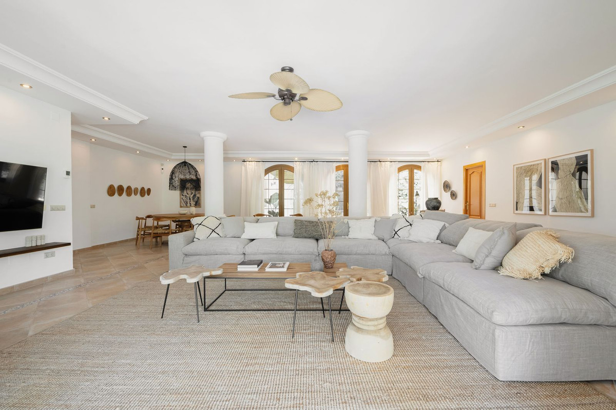 Huis te koop in Estepona | 5 slaapkamers H5061847