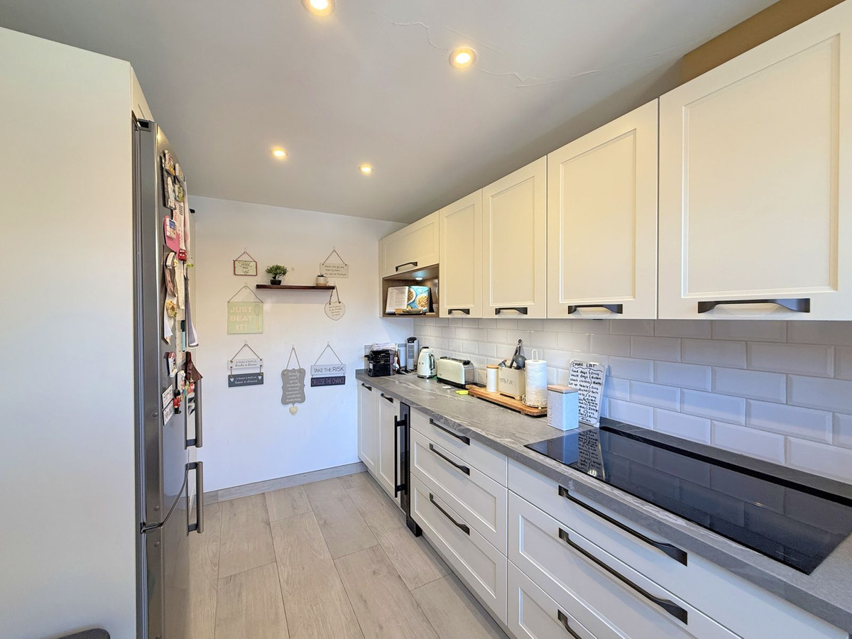 Huis te koop in Estepona | 3 slaapkamers H5073772