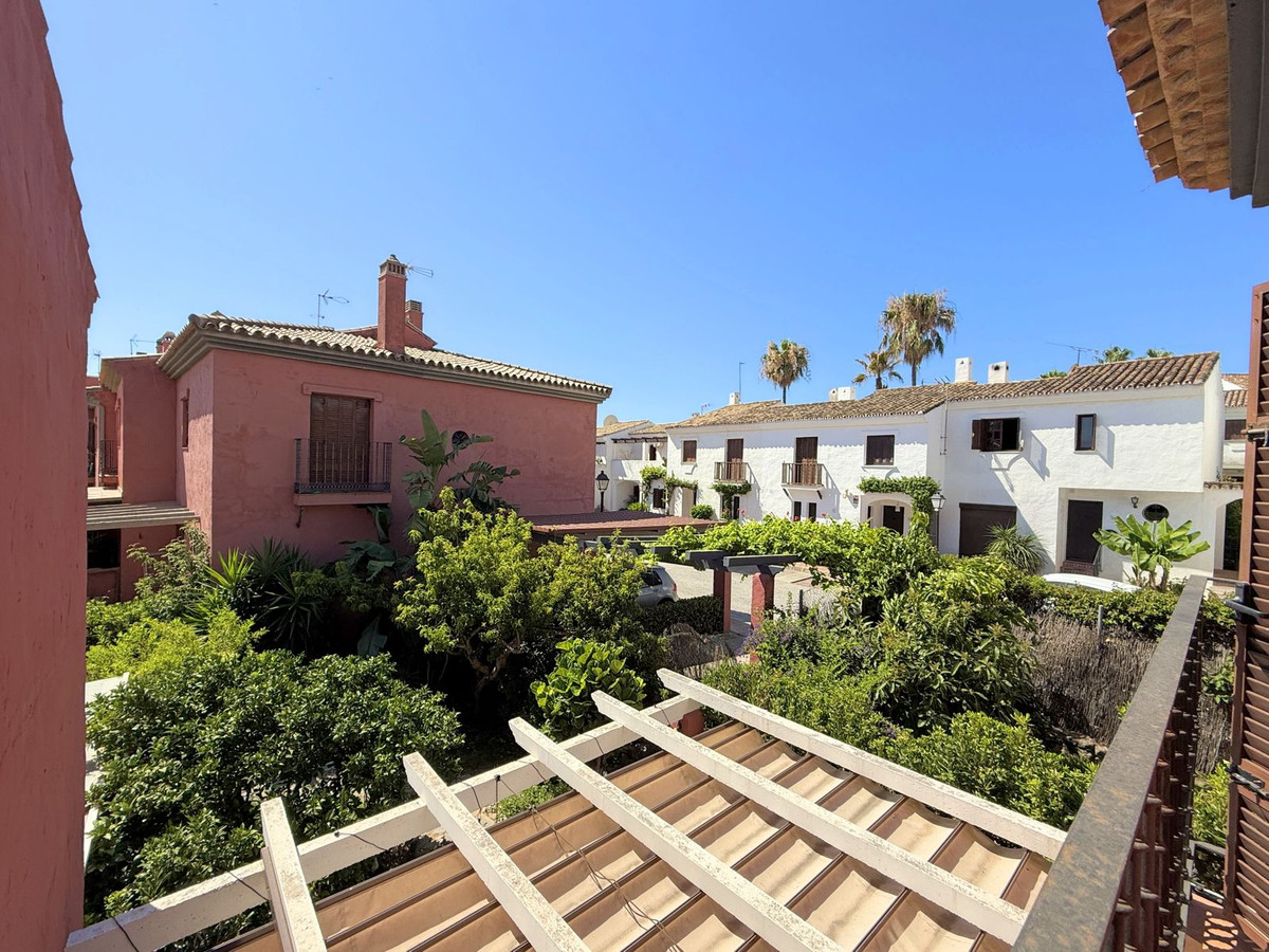 Huis te koop in Estepona | 3 slaapkamers H5073772