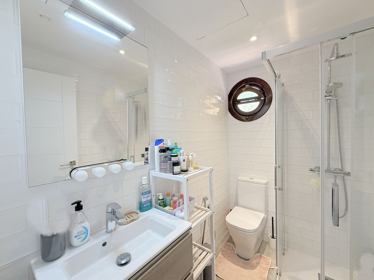 Huis te koop in Estepona | 3 slaapkamers H5073772