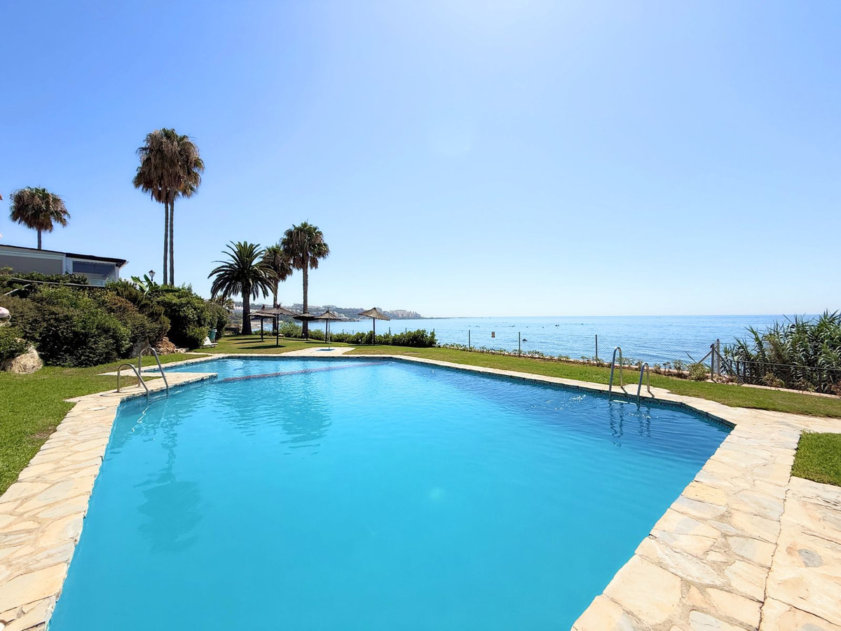 Huis te koop in Estepona | 3 slaapkamers H5073772