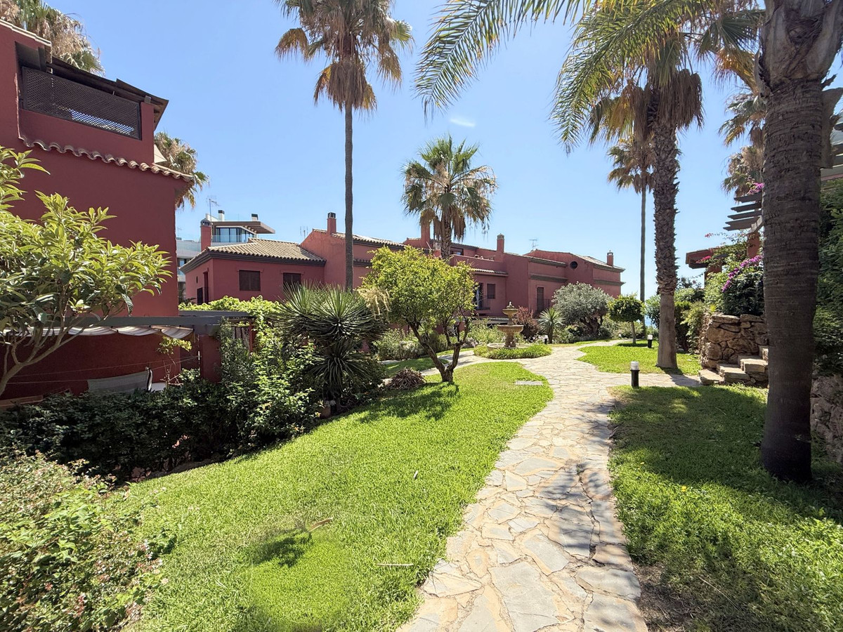 Huis te koop in Estepona | 3 slaapkamers H5073772