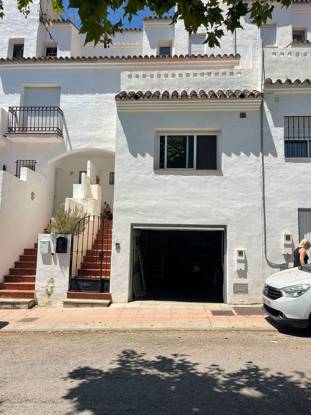 Huis te koop in Estepona | 3 slaapkamers H5080234