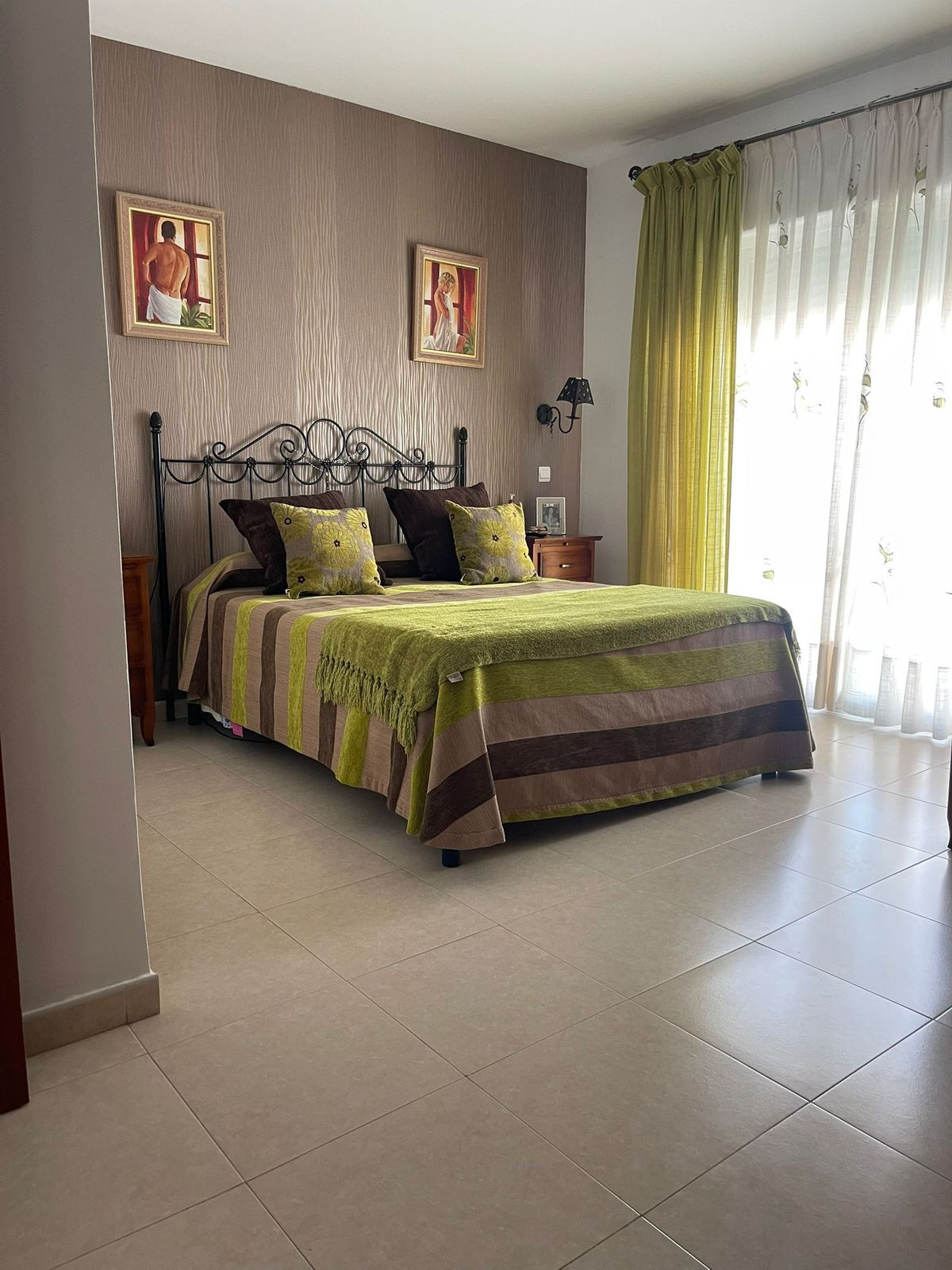 Huis te koop in Estepona | 3 slaapkamers H5080234