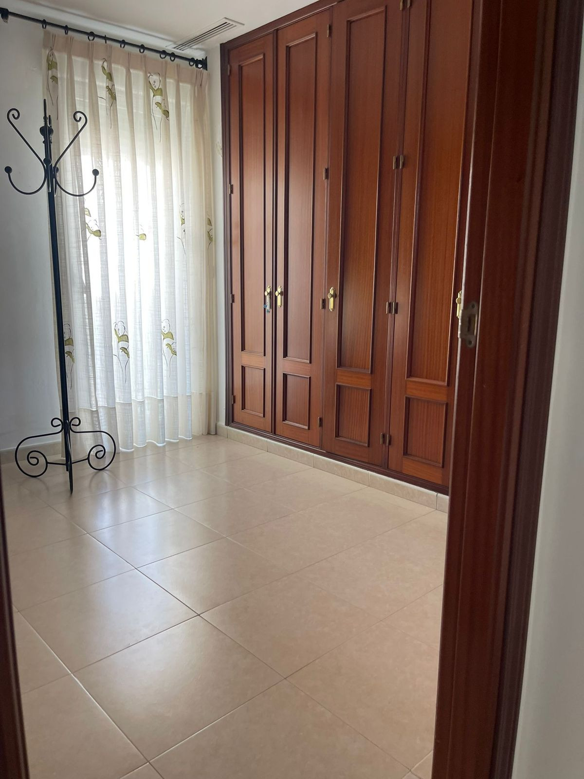 Huis te koop in Estepona | 3 slaapkamers H5080234