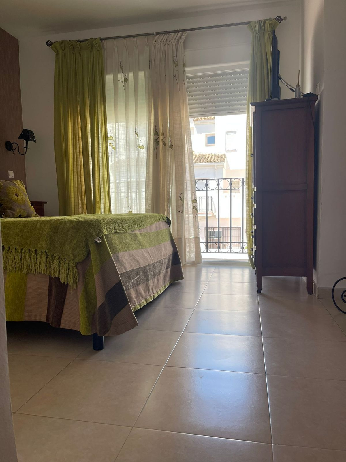 Huis te koop in Estepona | 3 slaapkamers H5080234