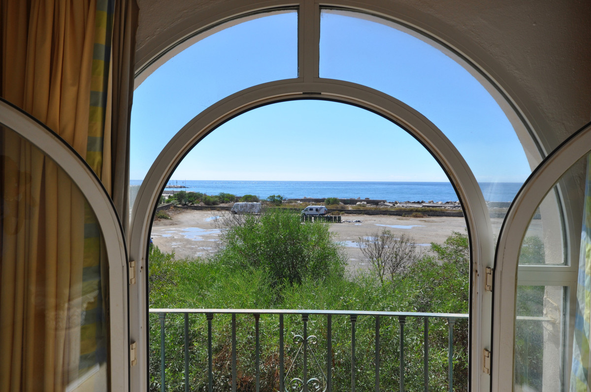 Huis te koop in Estepona | 4 slaapkamers H5080828