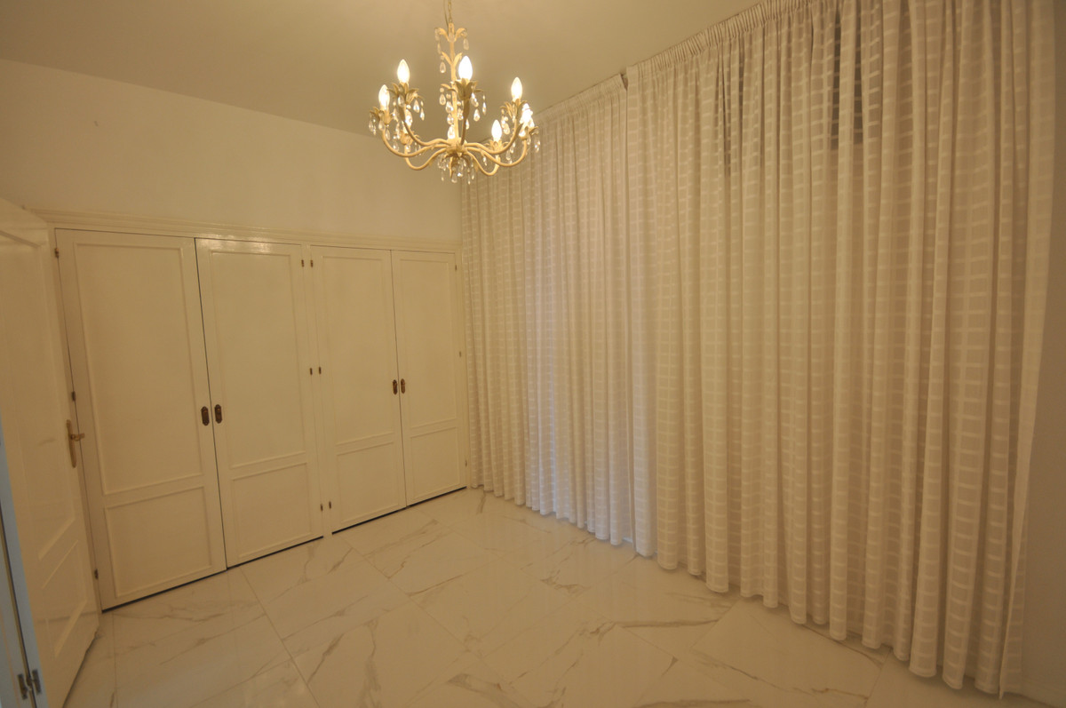 Huis te koop in Estepona | 4 slaapkamers H5080828