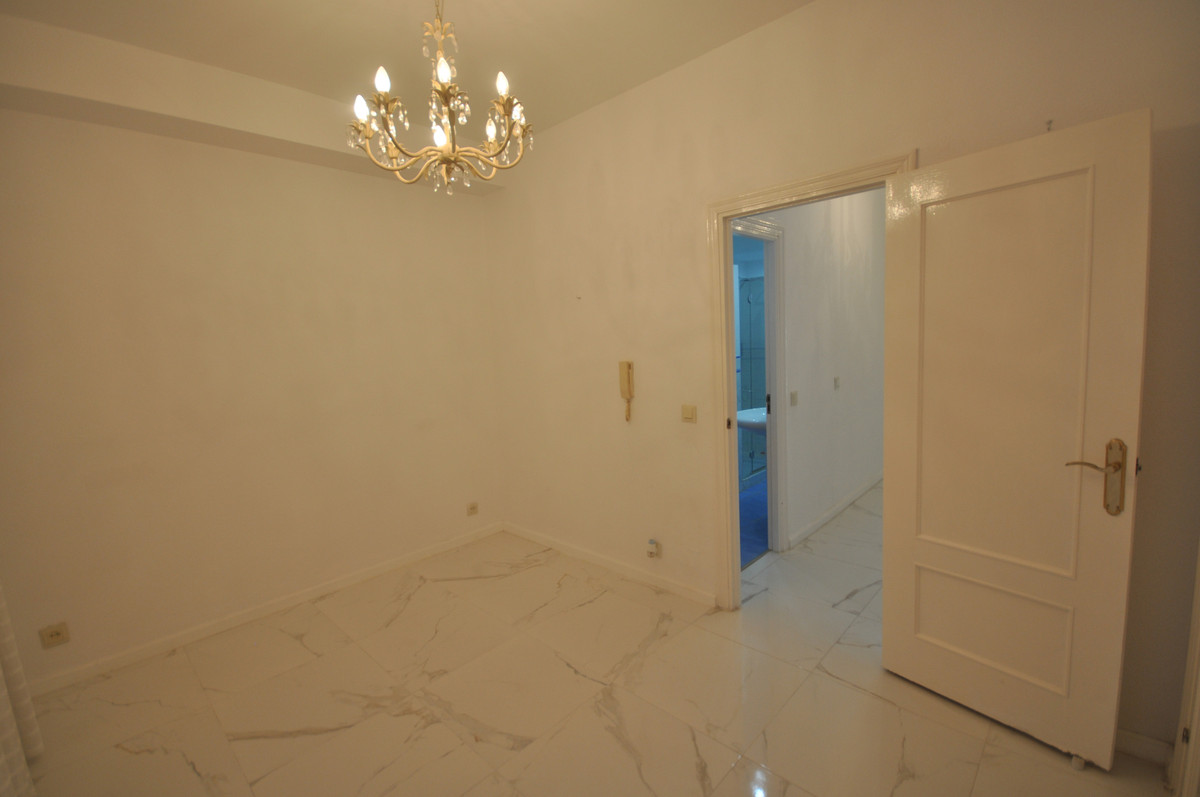 Huis te koop in Estepona | 4 slaapkamers H5080828