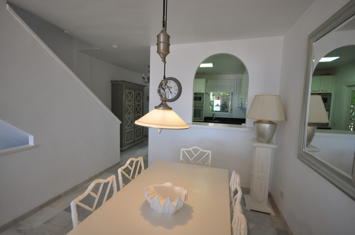 Huis te koop in Estepona | 4 slaapkamers H5080828