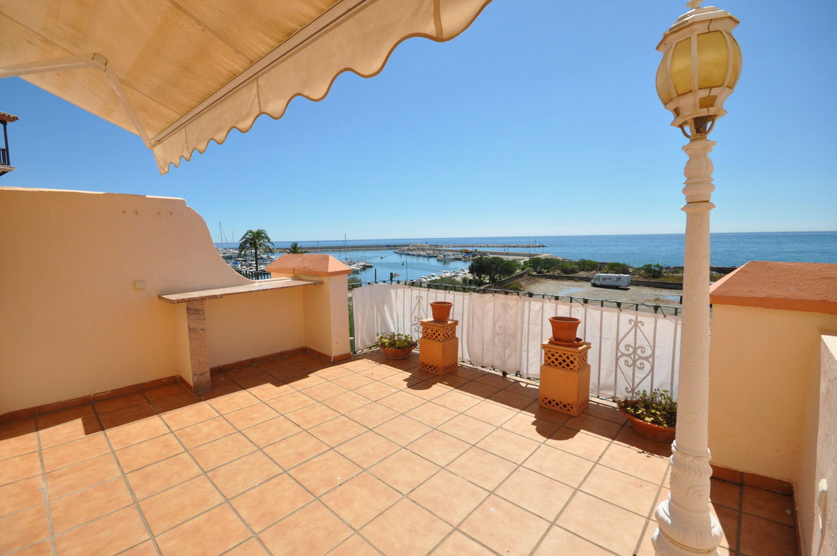 Huis te koop in Estepona | 4 slaapkamers H5080828